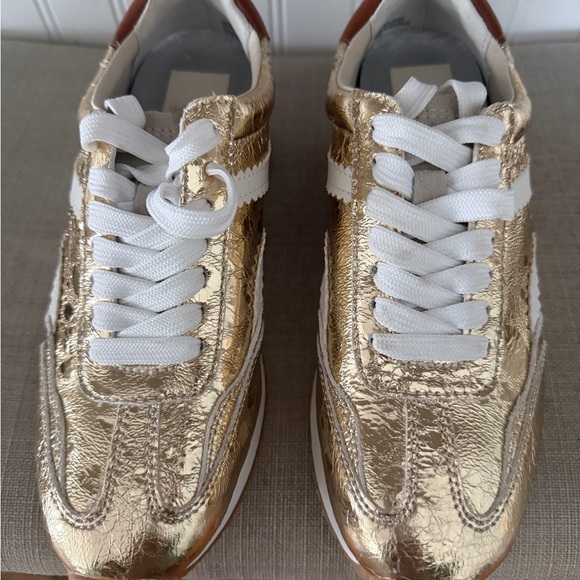 Dolce Vita Gold and White Women's Sneakers 6.5 New No Box - Picture 2 of 4